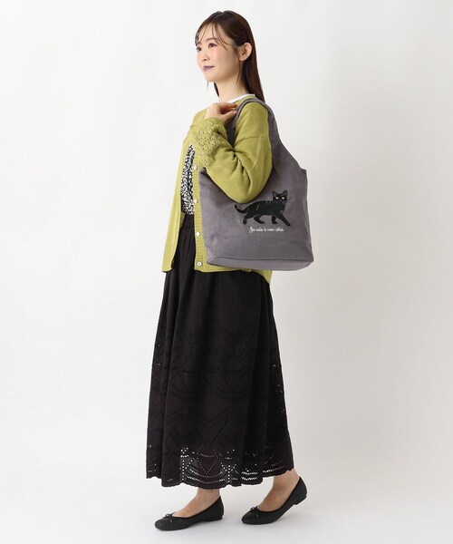 one'sterrace(ワンズテラス)の「SE アニマル刺繍 コーデュロイトート(トートバッグ・レディース・グリーン系その他6/グレー系4/アイボリー系8/ピンク系9・99)」の5枚目の写真