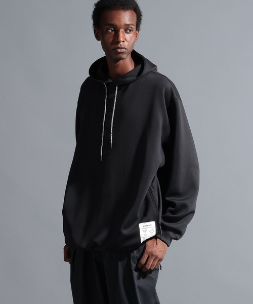 ダンボールフーディーパーカー　ブラック ADAM ET ROPE'｜【サステナブル】ダンボールフーディーパーカー