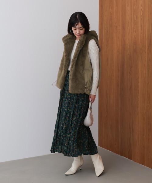 Bou Jeloud（ブージュルード）の「異素材ＭＩＸダウンファーベスト（ベスト・レディース・チャコールグレー/キャメル/グレイッシュベージュ・38）」の17枚目の写真