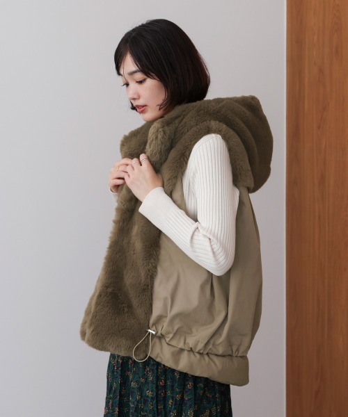 Bou Jeloud（ブージュルード）の「異素材ＭＩＸダウンファーベスト（ベスト・レディース・チャコールグレー/キャメル/グレイッシュベージュ・38）」の21枚目の写真