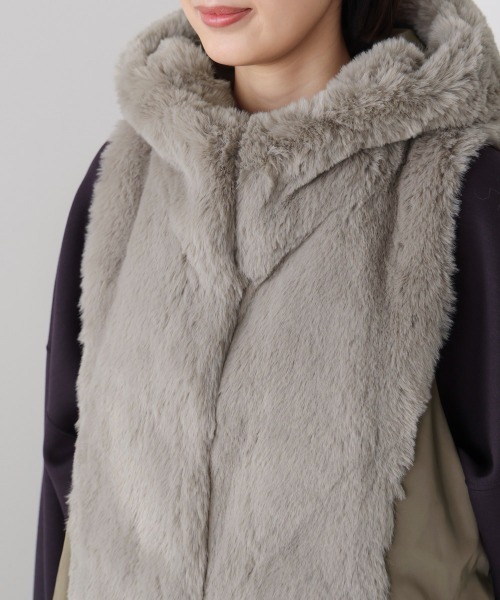 Bou Jeloud（ブージュルード）の「異素材ＭＩＸダウンファーベスト（ベスト・レディース・チャコールグレー/キャメル/グレイッシュベージュ・38）」の8枚目の写真