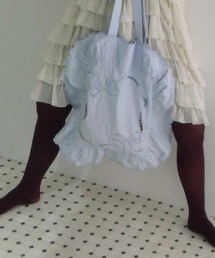 Lam balm（ラムバム）の「【Lam Balm】ヴィクトリアエンブロイダリーピロートートバッグ（トートバッグ）」