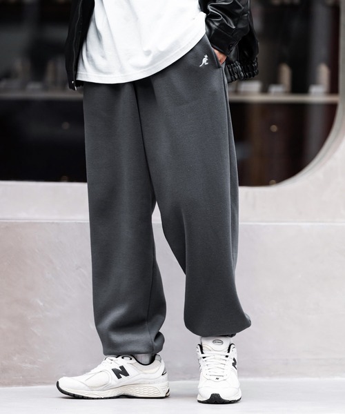 KANGOL(カンゴール)の「KANGOL カンゴール 別注コラボ裏起毛ワンポイントロゴ刺繍スウェットパンツ/セミワイドテーパードイージーパンツ(スウェットパンツ・メンズ・チャコール/ライトグレー/アイボリー/ブラック/ブラウン/杢グレー/ネイビー・L/M/XL)」の5枚目の写真