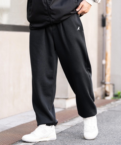 KANGOL(カンゴール)の「KANGOL カンゴール 別注コラボ裏起毛ワンポイントロゴ刺繍スウェットパンツ/セミワイドテーパードイージーパンツ(スウェットパンツ・メンズ・チャコール/ライトグレー/アイボリー/ブラック/ブラウン/杢グレー/ネイビー・L/M/XL)」の2枚目の写真