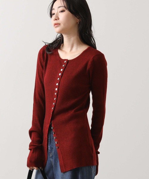 Gready Brilliant（グレディブリリアン）の「ＬＵ前後２ＷＡＹリブニット（ニット/セーター・レディース・レッド/ベージュ/オフホワイト/トップグレー・38）」の4枚目の写真