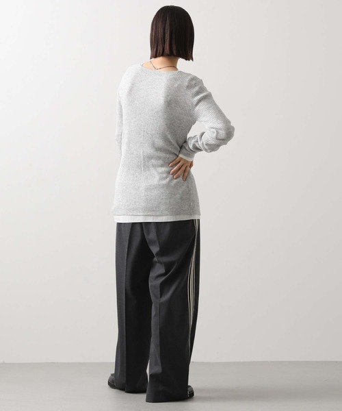 Gready Brilliant（グレディブリリアン）の「ＬＵ前後２ＷＡＹリブニット（ニット/セーター・レディース・レッド/ベージュ/オフホワイト/トップグレー・38）」の15枚目の写真