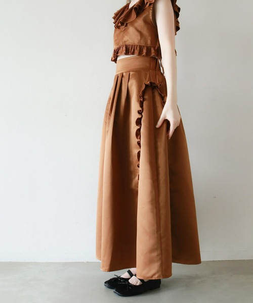 mic by Olu.（ミックバイオルドット）の「サテンタックスカート