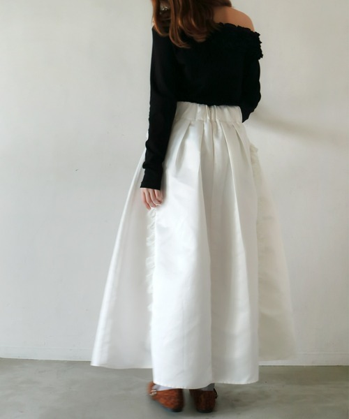 mic by Olu.（ミックバイオルドット）の「サテンタックスカート[セットアップ可能]（スカート・レディース・ブラック/ホワイト/ブラウン・SMALL/MEDIUM）」の6枚目の写真