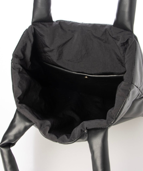 cache cache(カシュ カシュ)の「カシュカシュ cachecache / 合皮×ナイロンリバーシブルトート(トートバッグ・レディース・カーキ/アイボリー/ブラック・FREE)」の12枚目の写真