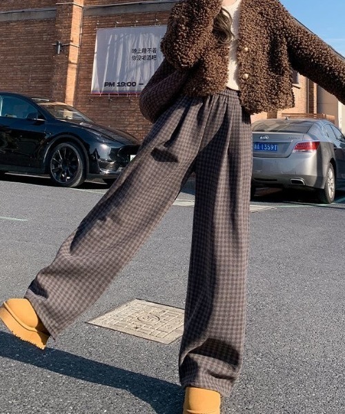 ViViDAY（ビビデー）の「裏起毛チェック柄スウェットパンツ（スウェットパンツ・レディース・ブラウン/ダークグレー・M）」の16枚目の写真