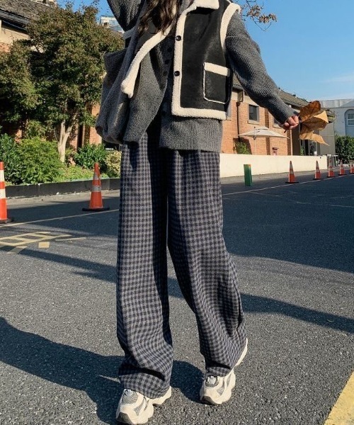 ViViDAY（ビビデー）の「裏起毛チェック柄スウェットパンツ（スウェットパンツ・レディース・ブラウン/ダークグレー・M）」の15枚目の写真