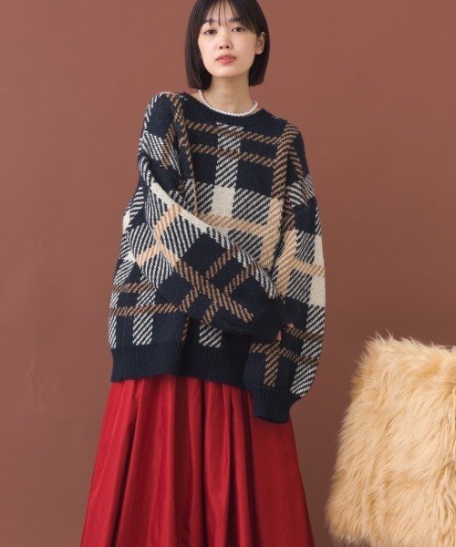 OMNES（オムネス）の「チェック柄シャギー オーバーサイズボリューム袖ニット（ニット/セーター・レディース・ネイビー系/グレー系その他・FREE）」の8枚目の写真