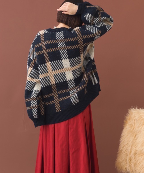 OMNES（オムネス）の「チェック柄シャギー オーバーサイズボリューム袖ニット（ニット/セーター・レディース・ネイビー系/グレー系その他・FREE）」の10枚目の写真