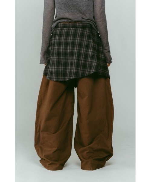Knuth Marf（クヌースマーフ）の「shirt wrap denim pants（デニムパンツ・レディース・ブラウン/ブルー/ブラック・X-SMALL/SMALL/MEDIUM）」の10枚目の写真