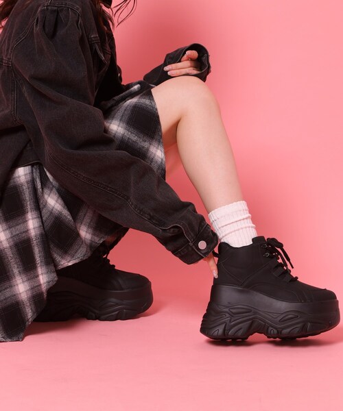 cs T&P(シーエスティーアンドピー)の「ハイカット厚底スニーカー(スニーカー・レディース・ブラック/ホワイト・S/M/L/LL)」の7枚目の写真