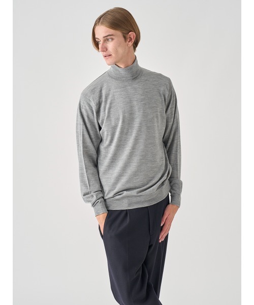 JOHN SMEDLEY（ジョンスメドレー）の「タートルネック長袖ニットプルオーバー（ニット/セーター・メンズ・ブルー系その他4/ブラウン系その他/グレー系その他/ブラック/ブラウン系その他2/チャコールグレー/グレー/ブルー系その他/ダークグレー/グリーン/ブラウン系その他3/レッド系その他/ベージュ系その他/ホワイト/ダークネイビー/オレンジ・L/M/S/XL）」の5枚目の写真