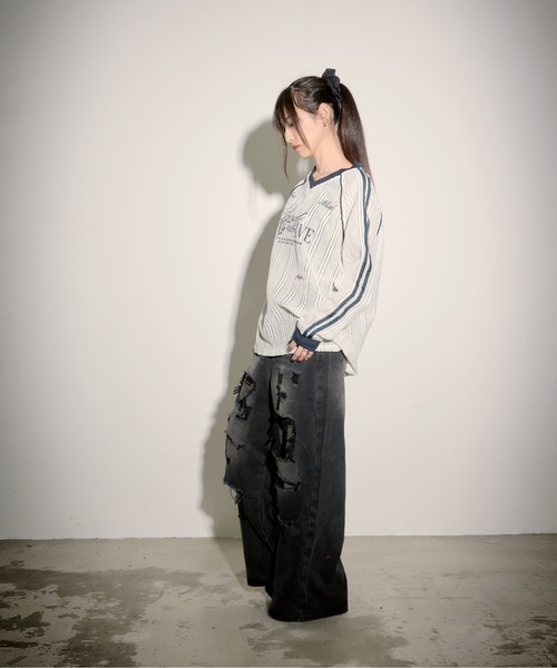 .KOM（ドットコム）の「『.KOM/ドットケーオーエム』ラインラグラン長袖Tシャツ【GC】（Tシャツ/カットソー・レディース・ブラック/ホワイト・FREE）」の5枚目の写真