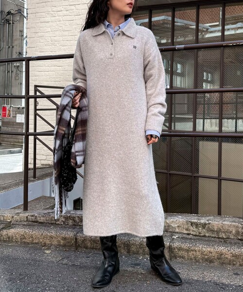 fredy emue（フレディエミュ）の「FR刺繍衿付きニットワンピース（ワンピース・レディース・オレンジ/ネイビー/グレー・38）」の7枚目の写真