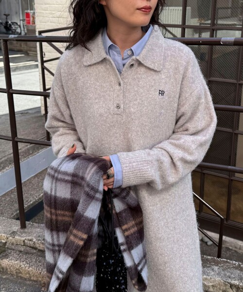 fredy emue（フレディエミュ）の「FR刺繍衿付きニットワンピース（ワンピース・レディース・オレンジ/ネイビー/グレー・38）」の9枚目の写真