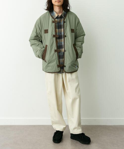 ARMY TWILL(アーミーツイル)の「ARMY TWILL QuiltingReversible Jacket(ナイロンジャケット・メンズ・カーキ/ブラック・MEDIUM/LARGE)」の7枚目の写真