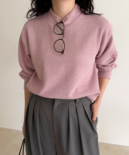fredy emue(フレディエミュ)の「ニットソークロップドプルオーバー(Tシャツ/カットソー・レディース・オフホワイト/ピンク/チャコールグレー/ライトグレー・38)」の4枚目の写真