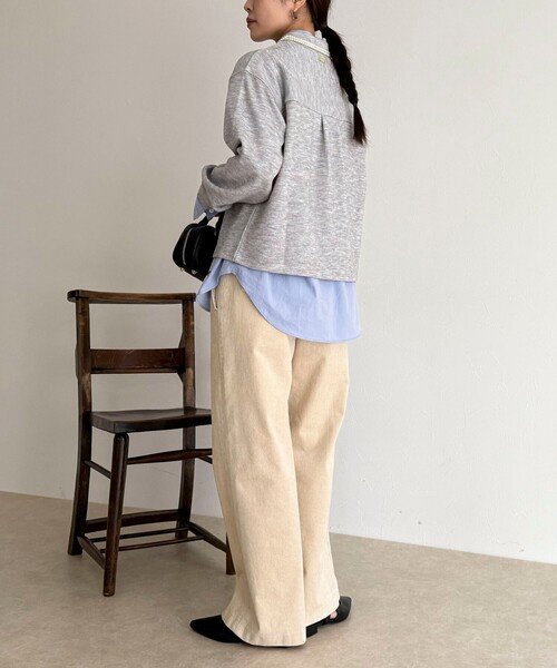 fredy emue(フレディエミュ)の「ニットソークロップドプルオーバー(Tシャツ/カットソー・レディース・オフホワイト/ピンク/チャコールグレー/ライトグレー・38)」の6枚目の写真