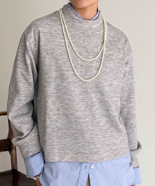 fredy emue(フレディエミュ)の「ニットソークロップドプルオーバー(Tシャツ/カットソー・レディース・オフホワイト/ピンク/チャコールグレー/ライトグレー・38)」の9枚目の写真