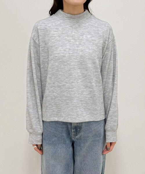 fredy emue(フレディエミュ)の「ニットソークロップドプルオーバー(Tシャツ/カットソー・レディース・オフホワイト/ピンク/チャコールグレー/ライトグレー・38)」の8枚目の写真