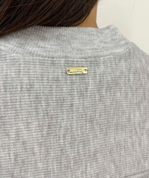 fredy emue(フレディエミュ)の「ニットソークロップドプルオーバー(Tシャツ/カットソー・レディース・オフホワイト/ピンク/チャコールグレー/ライトグレー・38)」の13枚目の写真