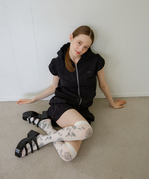 LETERIE(レテリー)の「NYLON FRILL PANTS_BLACK(その他パンツ・レディース・ブラック・FREE)」の5枚目の写真