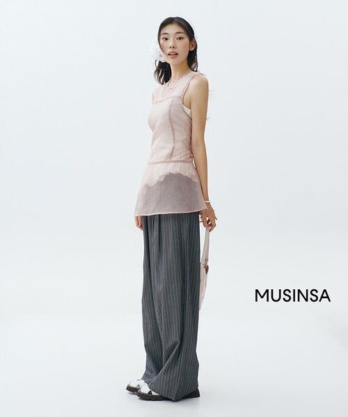 NICK&NICOLE(ニックアンドニコール)の「STRIPE LAYERED PINTUCK SLACKS_CHARCOAL(スラックス・レディース・その他・FREE)」の7枚目の写真
