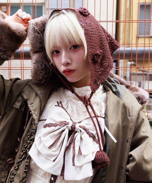 axes femme(アクシーズファム)の「おはなニットバブーシュカ(その他雑貨・レディース・ブラック/ダークブラウン/ホワイト・FREE)」の3枚目の写真