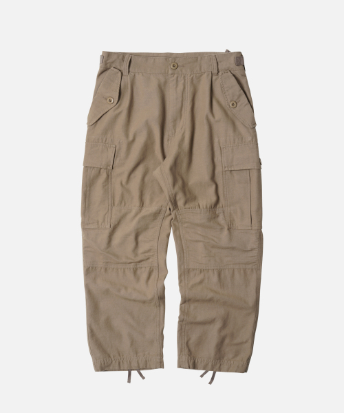 FRIZMWORKS(フリズムワークス)の「BACKSATIN M65 FIELD PANTS _ MUD(その他パンツ・メンズ・その他・SMALL/MEDIUM/LARGE/X-LARGE)」の1枚目の写真