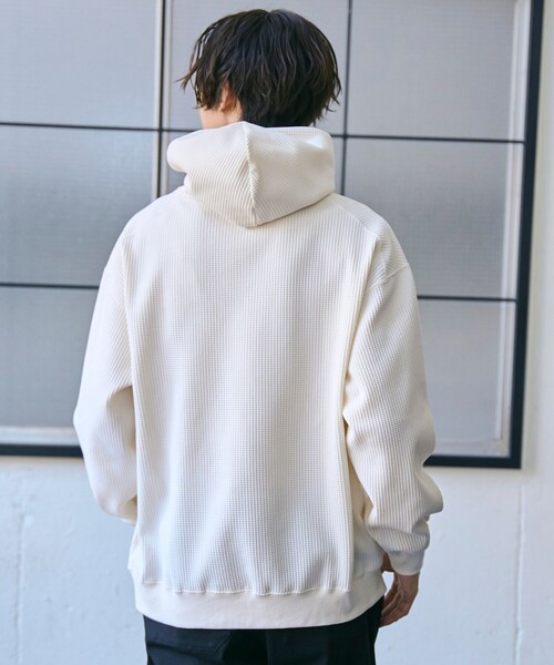 coen(コーエン)の「SOLOTEX(R)ヘビーワッフルパーカー(パーカー・メンズ・オフホワイト/ライトブルー/オリーブ/ブラック・XL/L/M/S)」の6枚目の写真