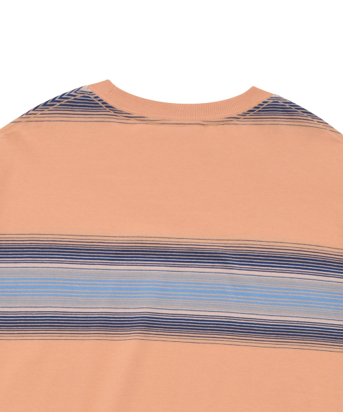 COVERNAT(カバーナット)の「グラデーションストライプTシャツサーモン(Tシャツ/カットソー・レディース・その他・SMALL/MEDIUM/LARGE/X-LARGE)」の4枚目の写真