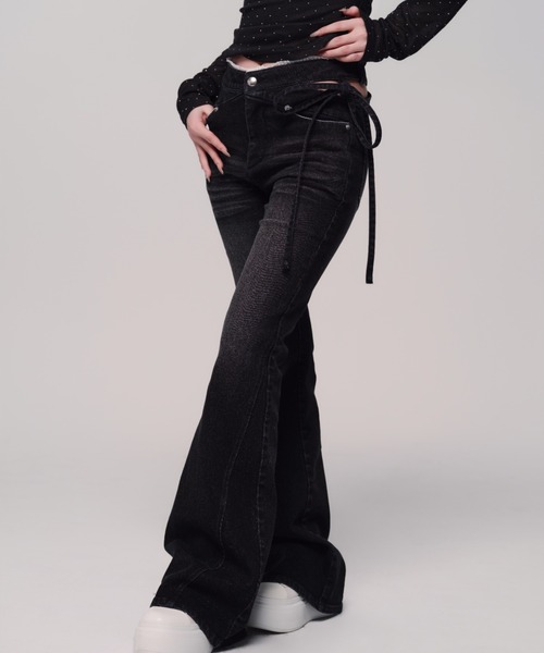 Corset Cut-Out Ribbon Flare Denim（デニムパンツ）｜andwang