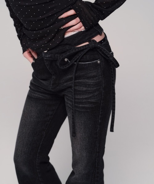 Corset Cut-Out Ribbon Flare Denim（デニムパンツ）｜andwang