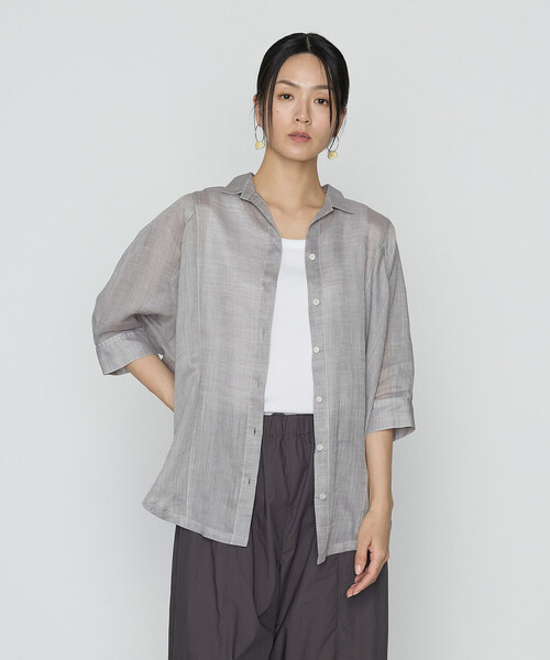 Gabardine K.T(ギャバジンケーティー)の「〔 +サイズ 〕 ラミーシャンブレー シアーシャツ(シャツ/ブラウス・レディース・ネイビー/ライトグレー/ミント/イエロー・13号)」の6枚目の写真