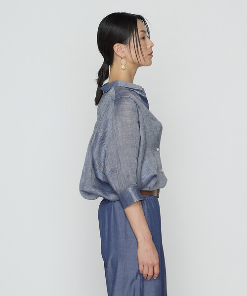 Gabardine K.T(ギャバジンケーティー)の「〔 +サイズ 〕 ラミーシャンブレー シアーシャツ(シャツ/ブラウス・レディース・ネイビー/ライトグレー/ミント/イエロー・13号)」の9枚目の写真