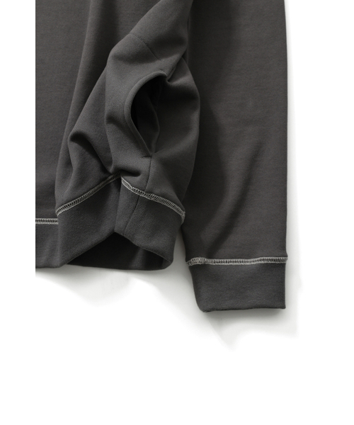 HORLISUN(ホーリーサン)の「Willow Funnel Stitch Raglan Hoodie Charcoal(パーカー・レディース・その他・LARGE/MEDIUM/SMALL)」の4枚目の写真