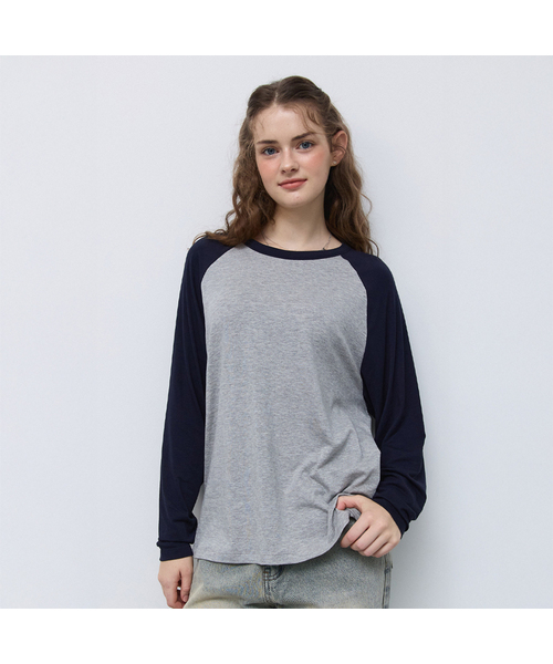 RMRN(アルエームアルエヌ)の「RAGLAN LONG SLEEVE T-SHIRT(Tシャツ/カットソー・レディース・ブラック/ダークブラウン/パープル/ネイビー/Mustard・FREE)」の3枚目の写真