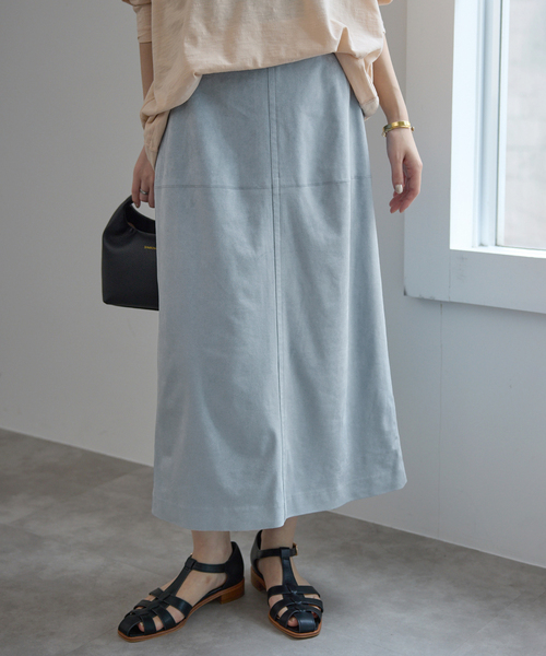 SLOBE IENA（スローブイエナ）の「カラースエードタイトスカート（スカート・レディース・サックスブルー/ダークパープル・FREE）」の2枚目の写真