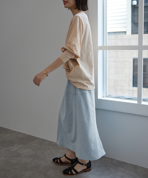 SLOBE IENA（スローブイエナ）の「カラースエードタイトスカート（スカート・レディース・サックスブルー/ダークパープル・FREE）」の5枚目の写真