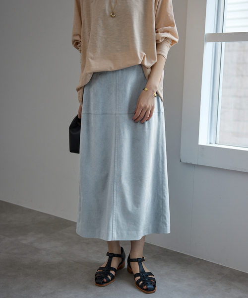 SLOBE IENA（スローブイエナ）の「カラースエードタイトスカート（スカート・レディース・サックスブルー/ダークパープル・FREE）」の7枚目の写真