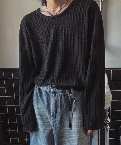 NOWLE(ノウル)の「【NOWLE】ケーブル編み風 立体リブ クルーネック ロンT(Tシャツ/カットソー・メンズ・ブラック・X-LARGE/MEDIUM/LARGE)」の1枚目の写真