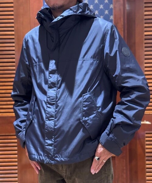 BROOKS BROTHERS(ブルックスブラザーズ)の「ナイロン ウォーターリペレント ウィンドブレーカー(ナイロンジャケット・メンズ・ネイビー・LARGE/MEDIUM)」の9枚目の写真