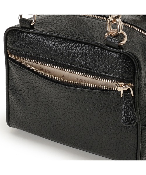 Guess(ゲス)の「MARSHA Box Shoulder Bag ショルダーバッグ (ショルダーバッグ・レディース・ブラック・ONE SIZE)」の7枚目の写真