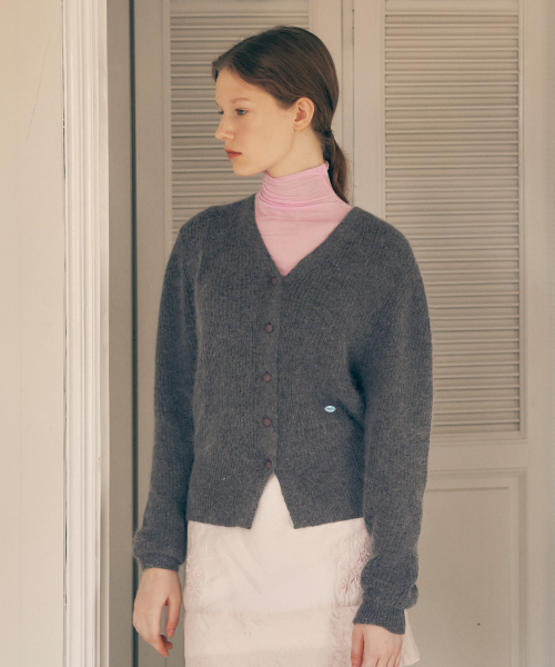 ROLAROLA(ロラロラ)の「ANGORA HAIRY BALLOON CARDIGAN GRAY(カーディガン/ボレロ・レディース・グレー・FREE)」の2枚目の写真