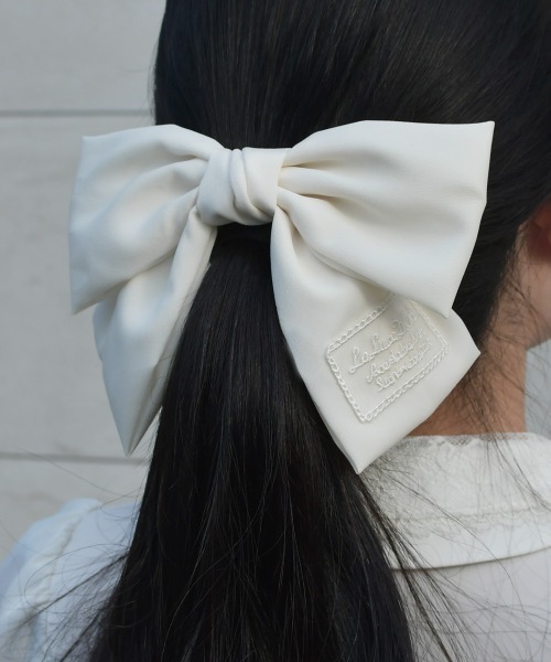 F i.n.t（フィント）の「レースタグ付きリボンバレッタ/fint フィント（バレッタ/ヘアクリップ・レディース・ライトピンク/オフホワイト・FREE）」の3枚目の写真