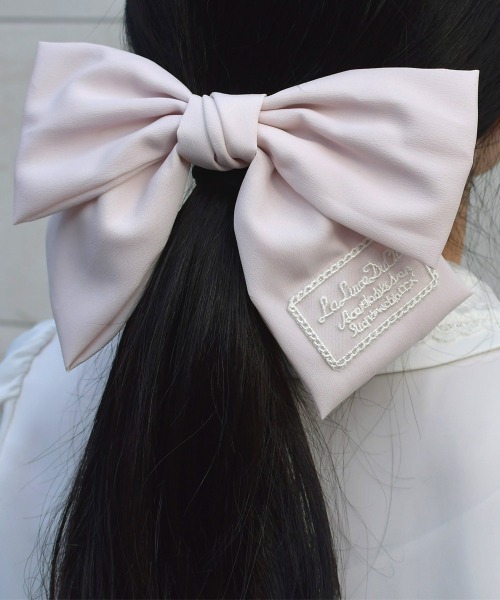 F i.n.t（フィント）の「レースタグ付きリボンバレッタ/fint フィント（バレッタ/ヘアクリップ・レディース・ライトピンク/オフホワイト・FREE）」の5枚目の写真